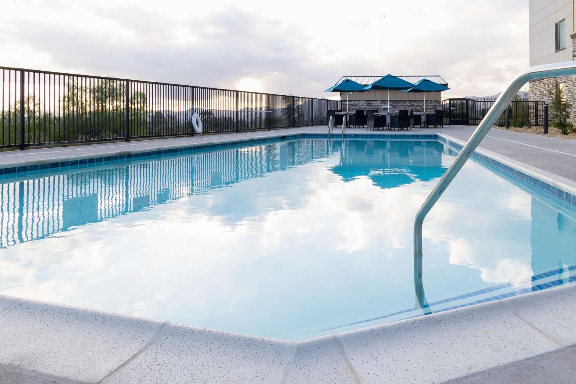 Hampton Inn & Suites Porter Ranch Los Angeles Exterior photo